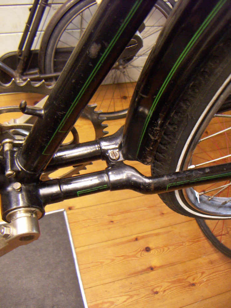 Fongers spatbordbevestiging.JPG