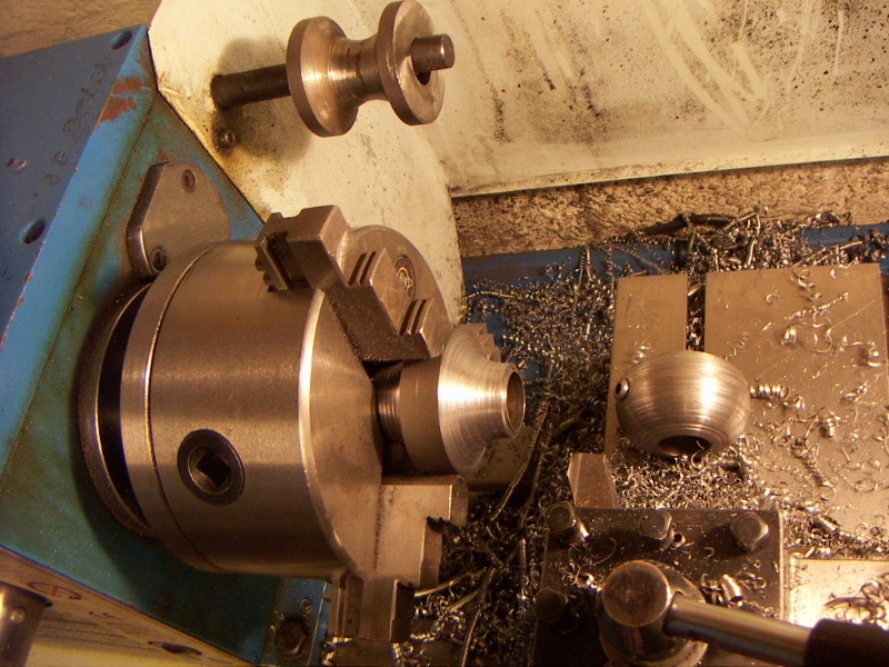 holle en een bolle rol voor de Singer spatborden