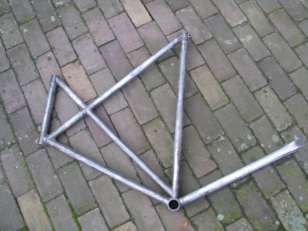 kaal frame en framenummer 001.jpg