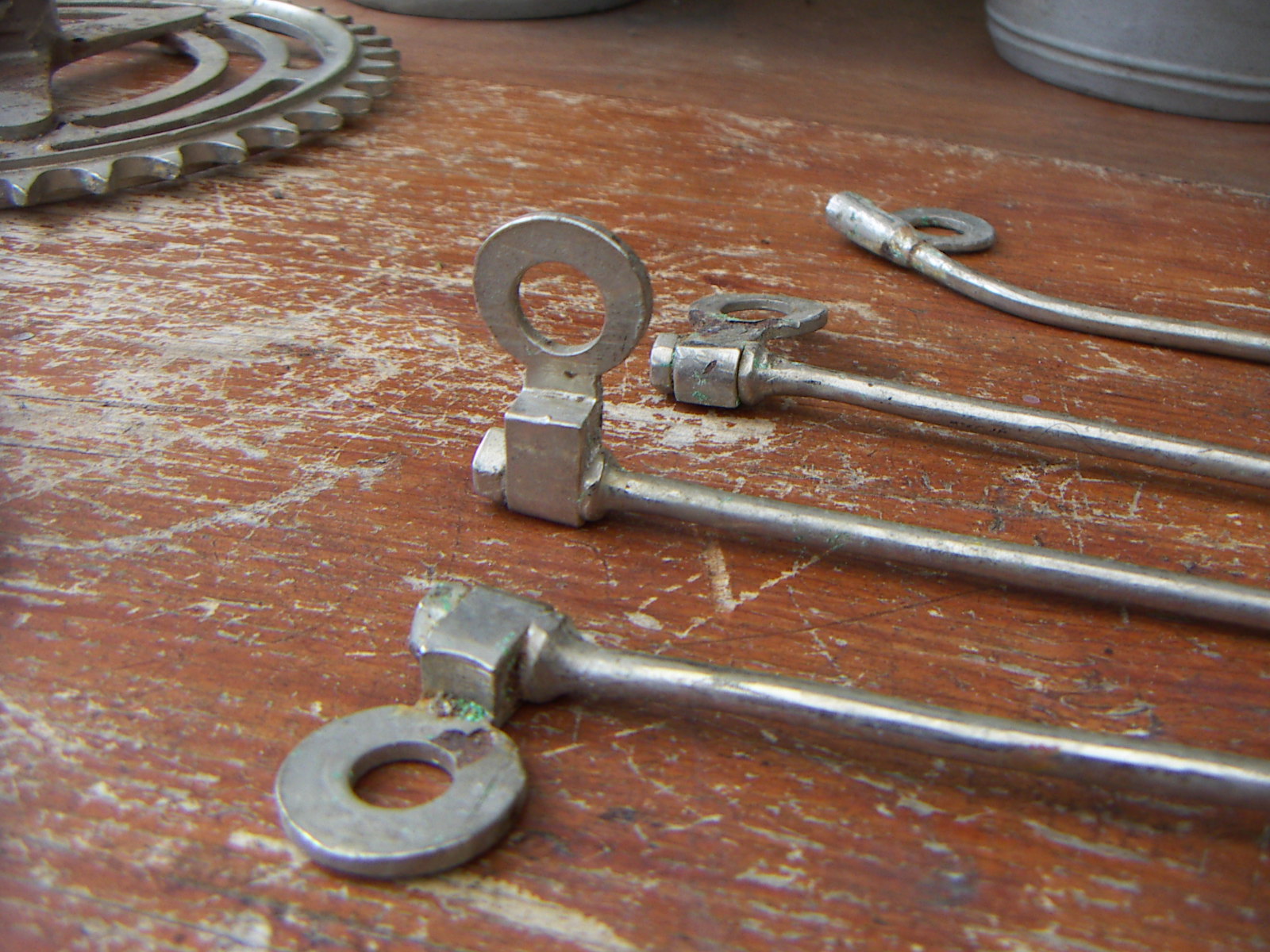 typische blokjes voor de stangen