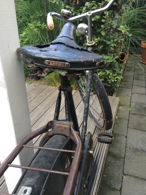 Fiets in oude staat 4
