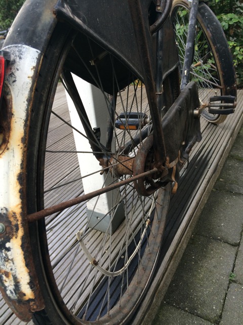 Fiets in oude staat 5