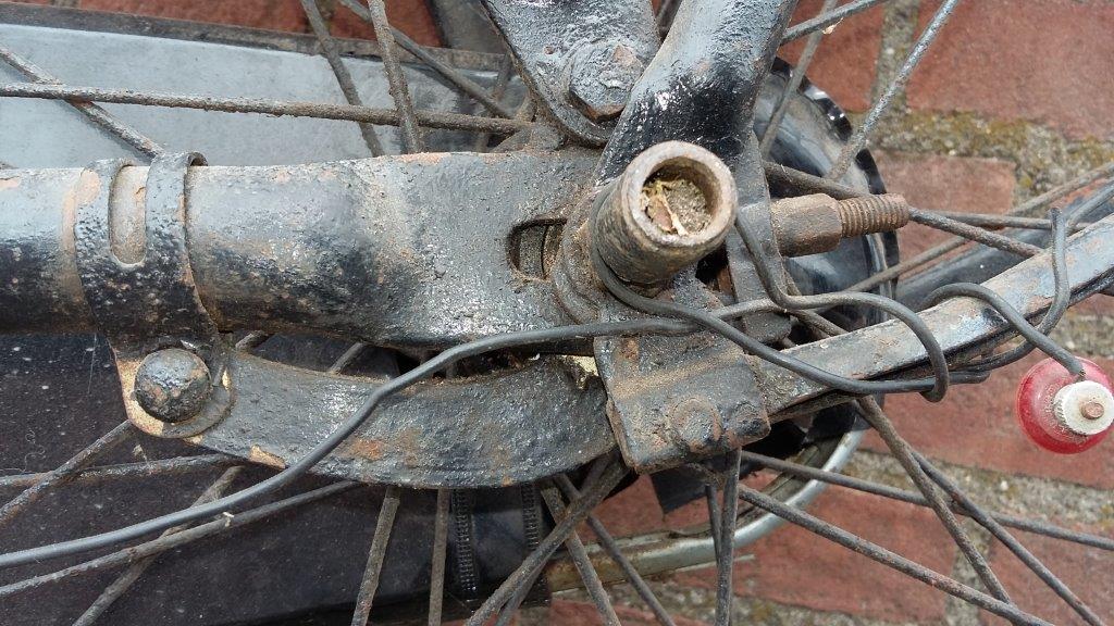 achteruittrapremnavel met verflaag