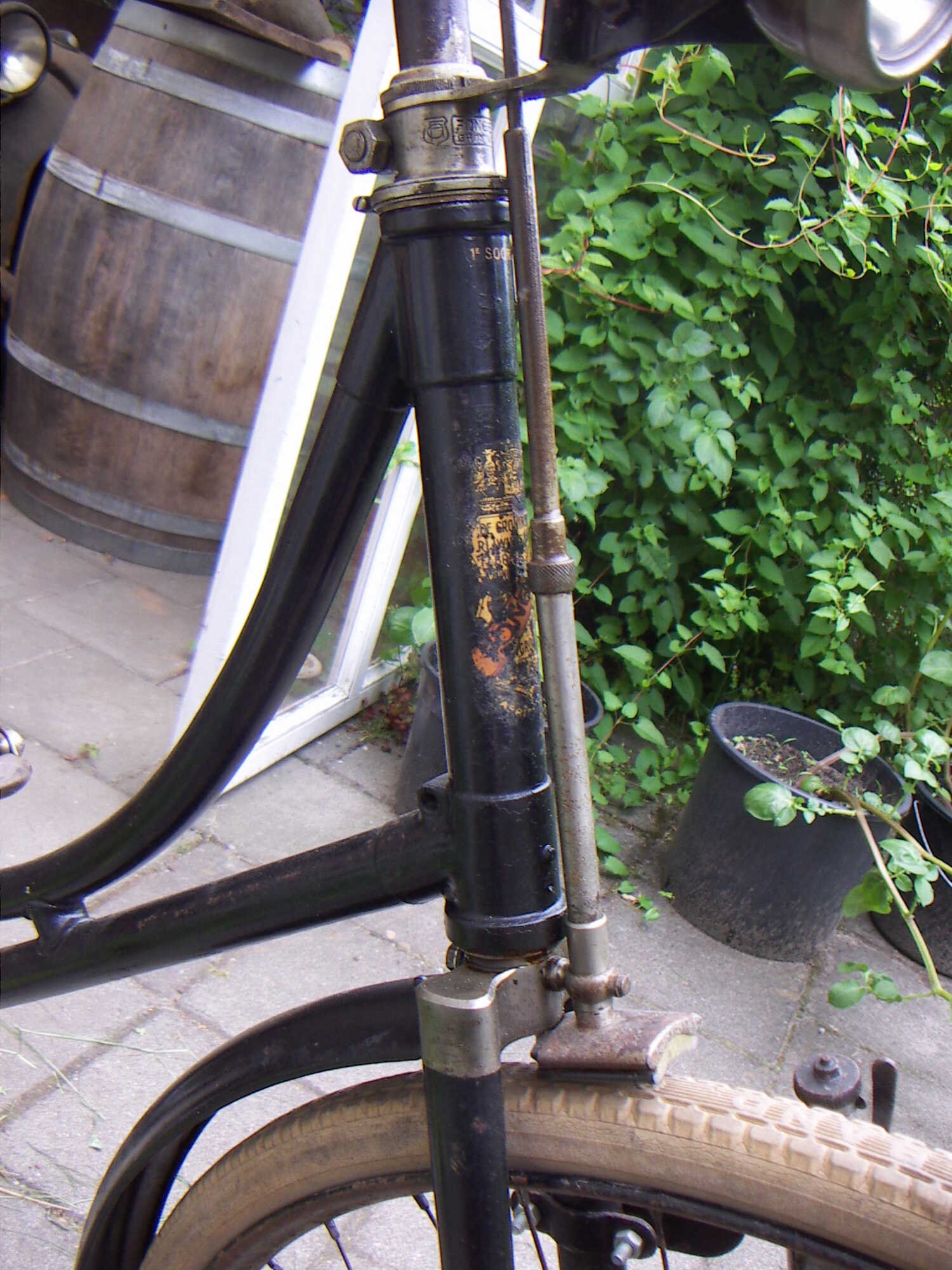 tussenstuk  boven links onder rechtse draad