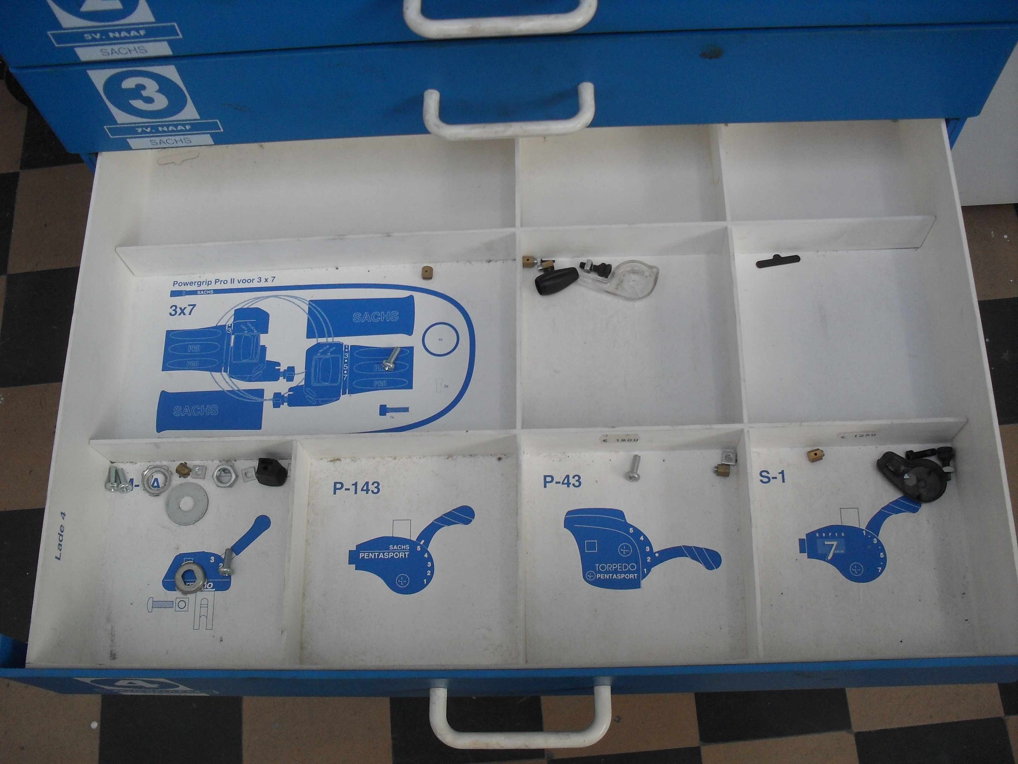 La nr 4 (schakelaars)