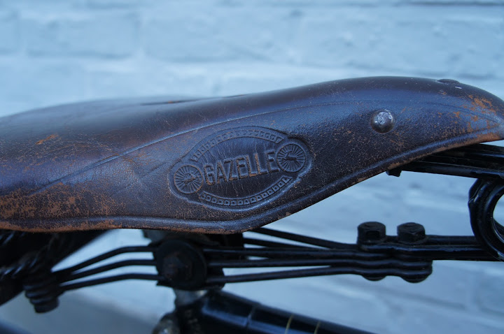 Gazelle zadel.JPG