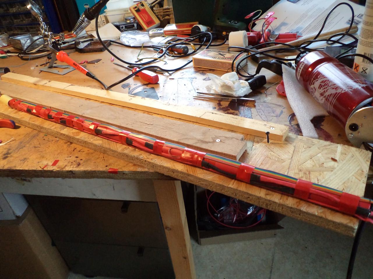 Het accupakket in de zadelbuis (10 cellen)