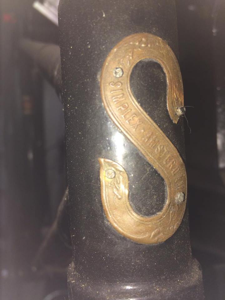 Simples balhoofdplaatje1.jpg