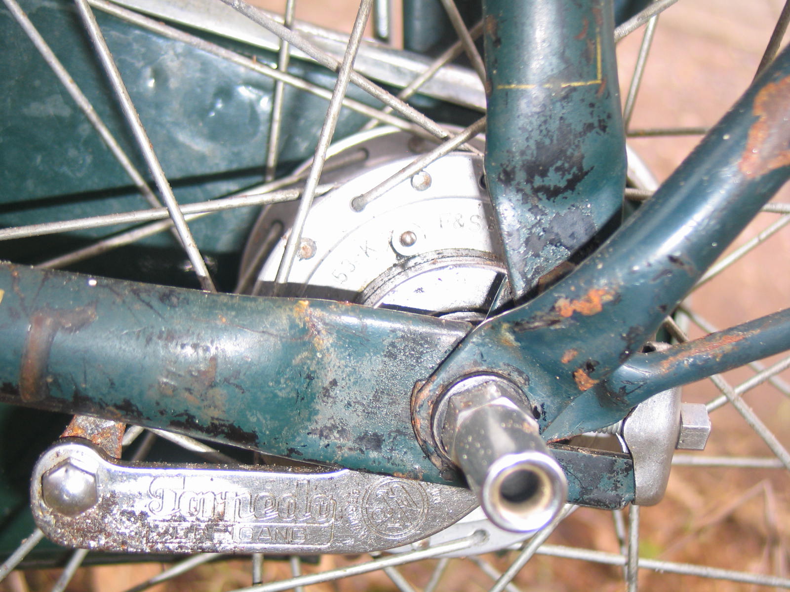 en dit beugeltje vooraan de remhevel is ook specifiek