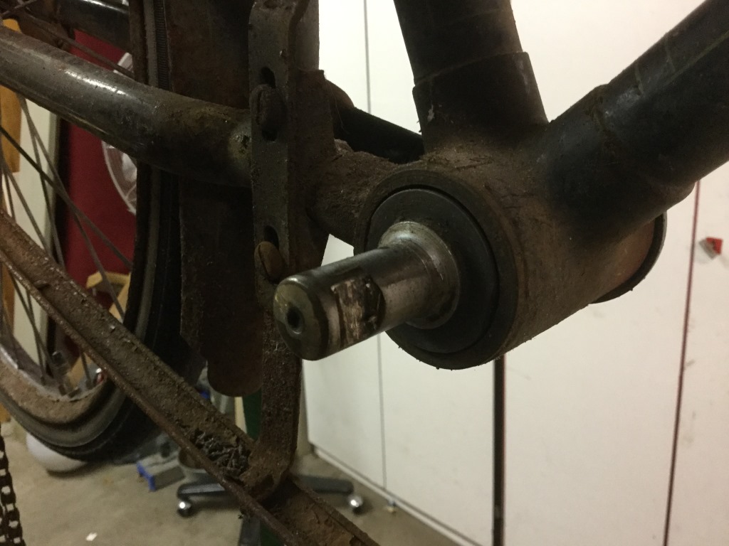 de rechterzijde (tandwiel)