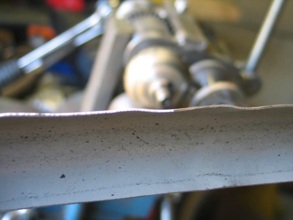 bobbeltjes wegtikken met de hamer