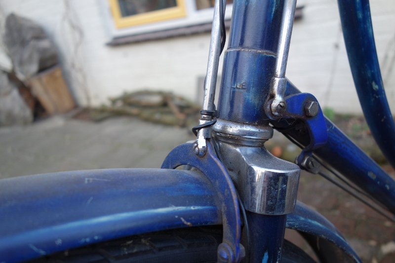 vorkkroon met hole schouders (800x533).jpg