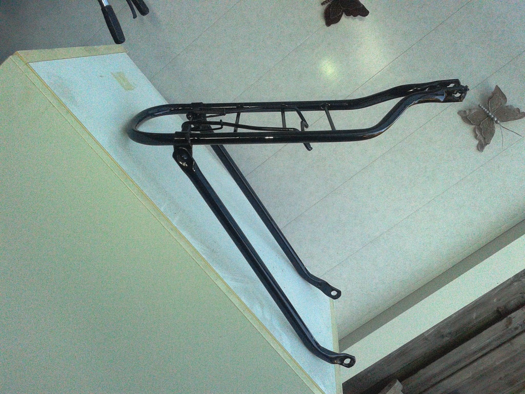 drager 26", met klem en gebogen staanders. Bevestiging aan zadelbuis-klembout