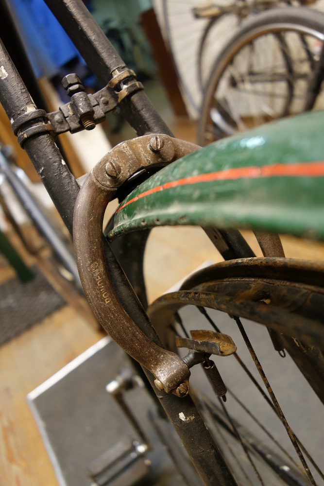 Bowden achterrem origineel op de fiets aangetroffen