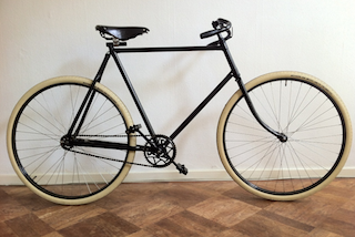 Raleigh Pathracer- aangepast.png