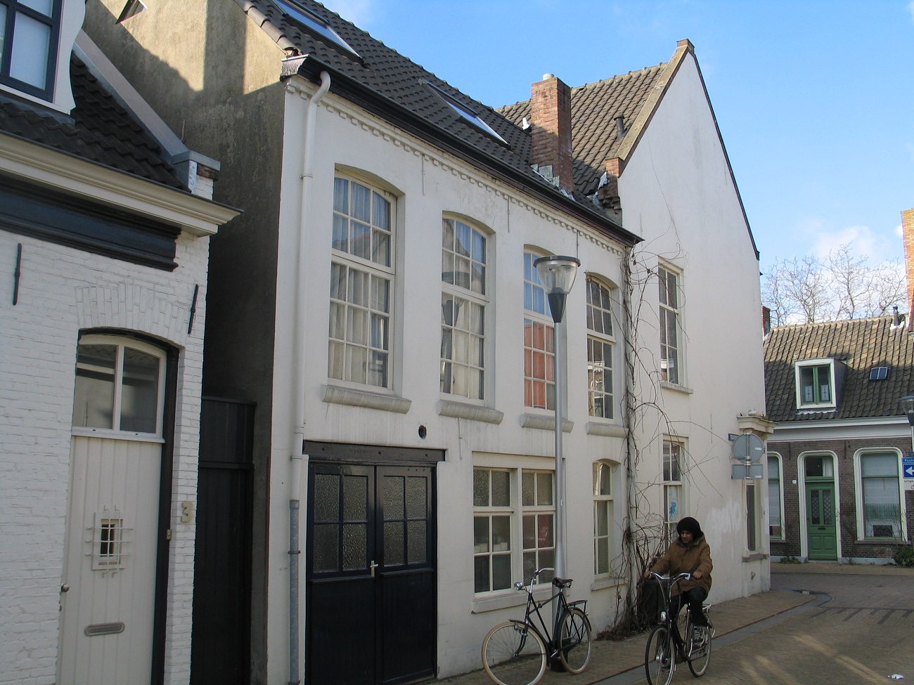 fabriek van Damen 2 small.jpg