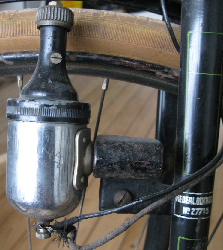Omnia dynamo van Burgers fiets uit 1940