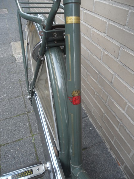 DSL 1957 zitbuis.JPG