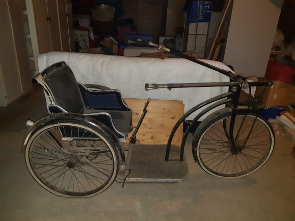 AntiekeInvalideFiets_zijkant.jpeg