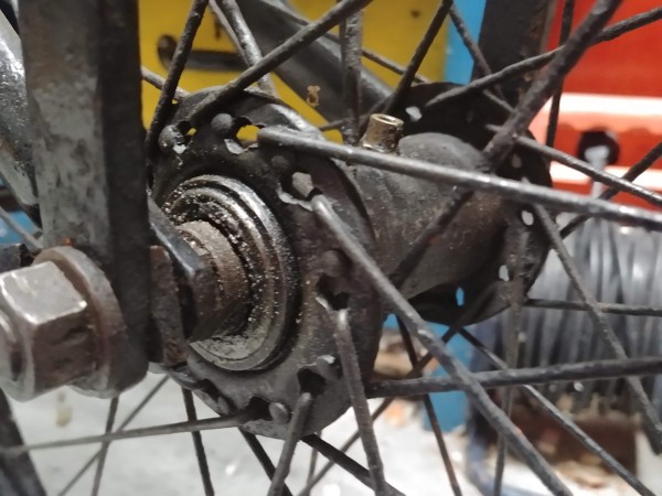 40 spaaks transportfiets voornaaf