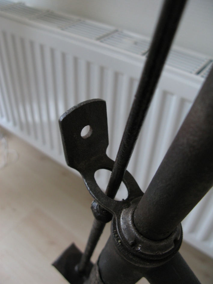 lamphaak ackmann.jpg