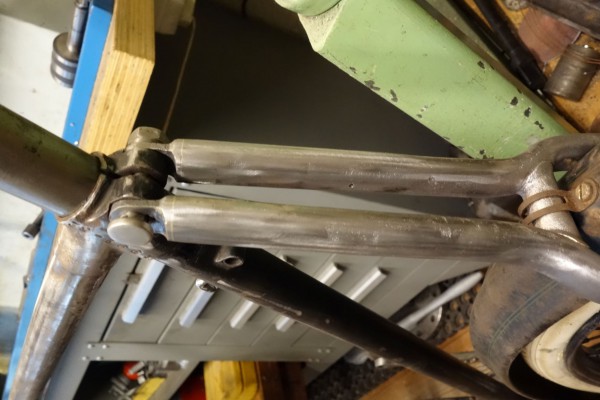 achtervork na reparatie.JPG