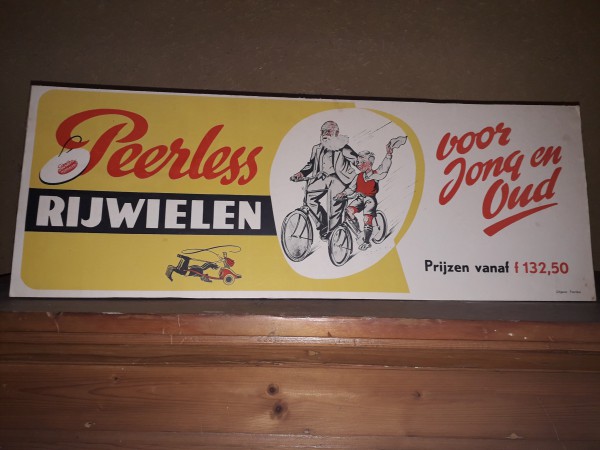reclame carton voor op de balie