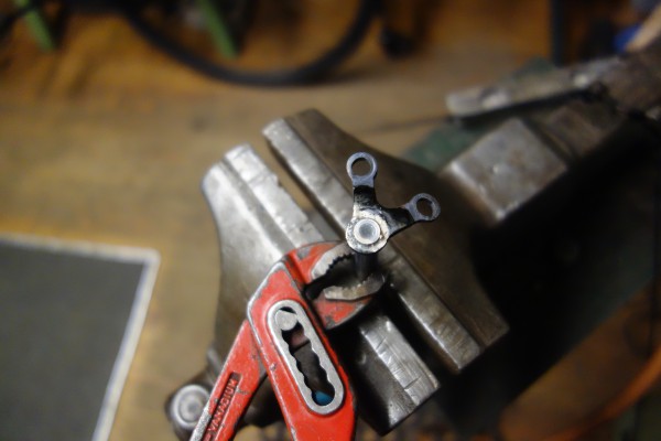 DSC05004.JPG (133.4 KiB) 7706 keer bekeken Eerste gat gedicht