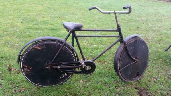 Transportfiets politiehondenvereniging, dichte wielen, Mpl.jpg