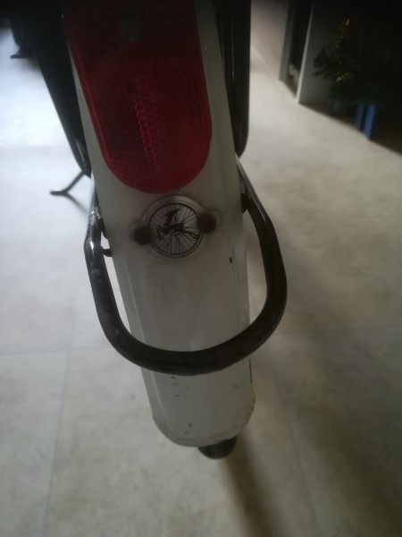 schoon gemaakt met thinner ,daarna met water .