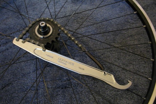 Kettingzweep gespiegeld.jpg