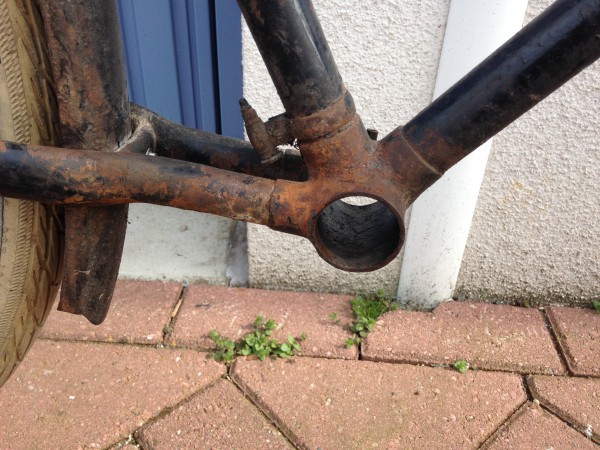 Van de trapas ontbreekt elk spoor...