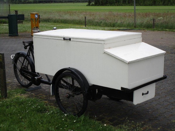 Bakfiets, Jansen, Luttenbergerweg 34 - onder Hellendoorn (1).JPG