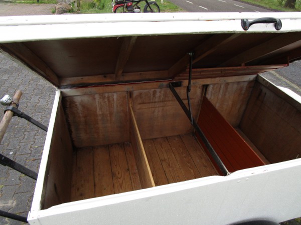 Bakfiets, Jansen, Luttenbergerweg 34 - onder Hellendoorn (4).JPG