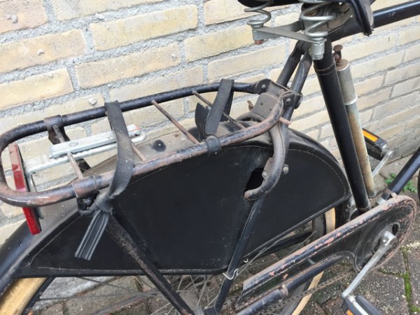 Origineel slot en pomp