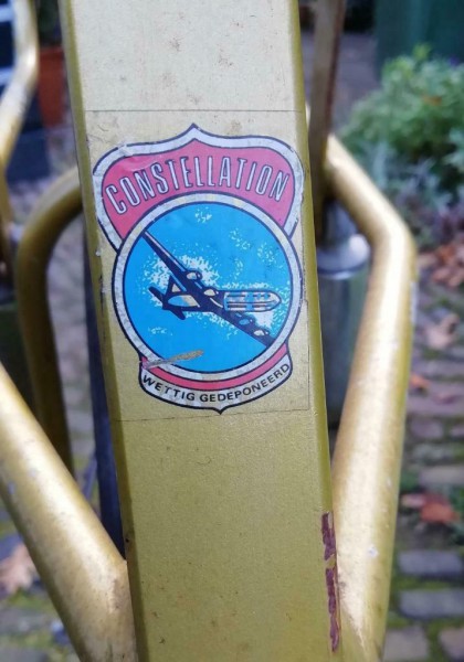 Constellation met telescopische achtervering, Maartensdijk, Exx, 04.jpg