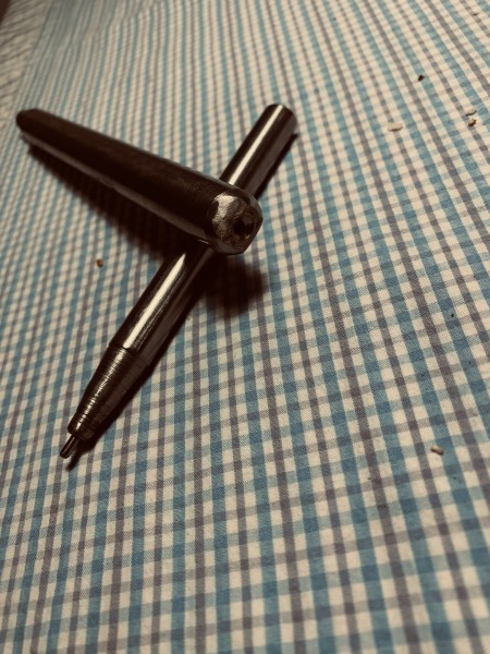 Deze is voor een bolletje op het metaal. 1 met een kraaltje kun misschien zelf draaien van Assenstaal