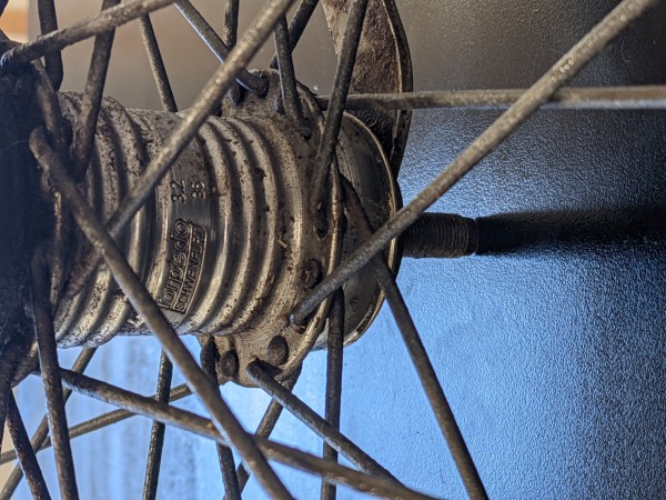 Opa Fiets Rear Hub .jpg