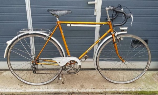 Batavus Hennes Junkerman racefiets, mt 58 .jpg