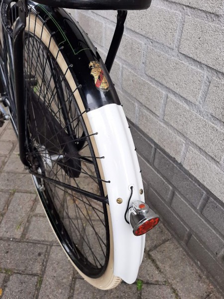 DZ60 achterspatbord.jpg