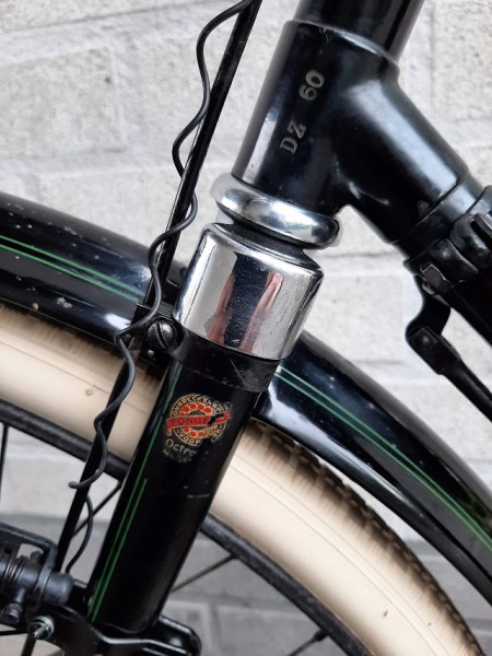 DZ60 balhoofd onder.jpg