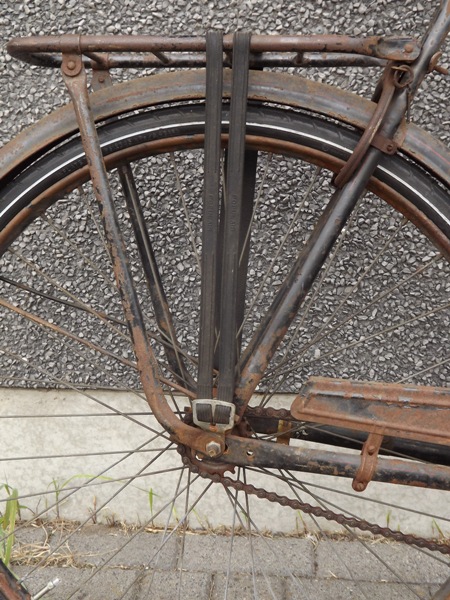 Raleigh bicycle (14).JPG