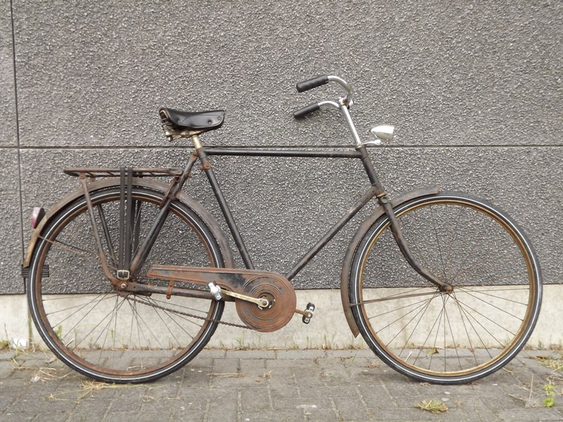 Raleigh bicycle (18).JPG