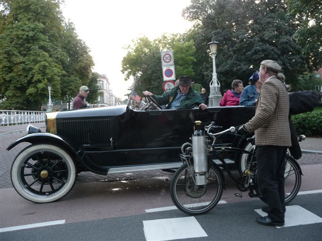 Amerikaanse stoomauto 1.jpg