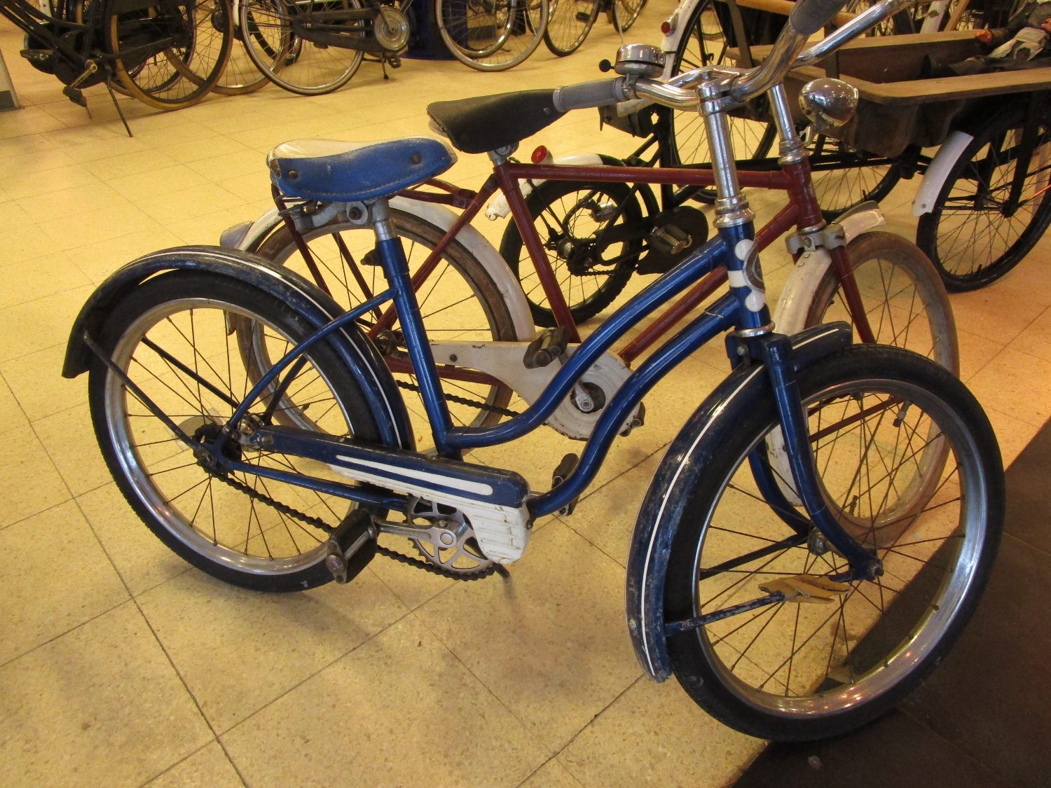 Brugstraat 10, Ommen, Velamos (CS) kinderfiets, WtC, 2022 S.jpg