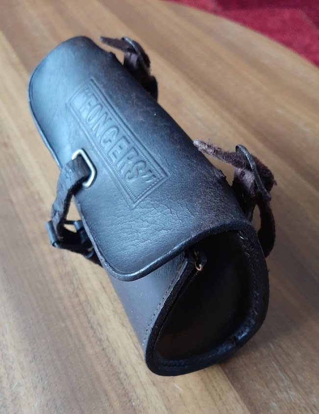 dames tasje schuin.jpg