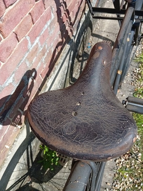 Germaan transport zadel 3.jpg