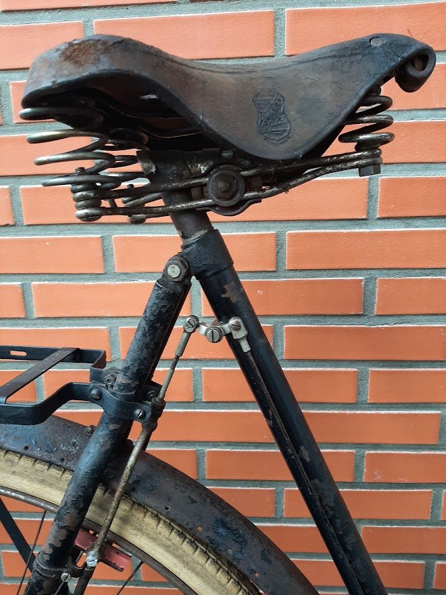 DZ60 1919 as found zadelpartij.jpg