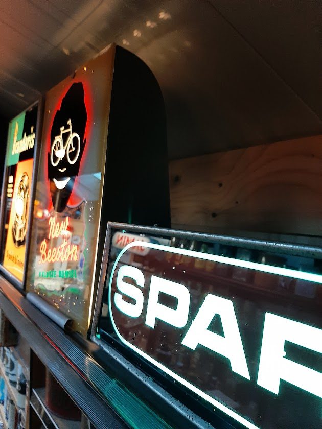 New Beeston bakje zijkant.jpg