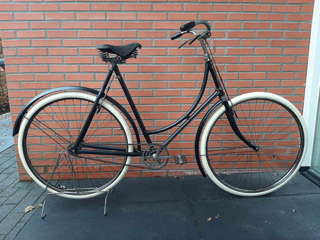 DZ 1919 gerest. rechts.jpg